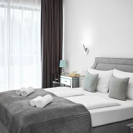 Dune Aparthotel 4*